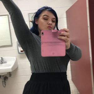 Meet your Posher, Auriellia